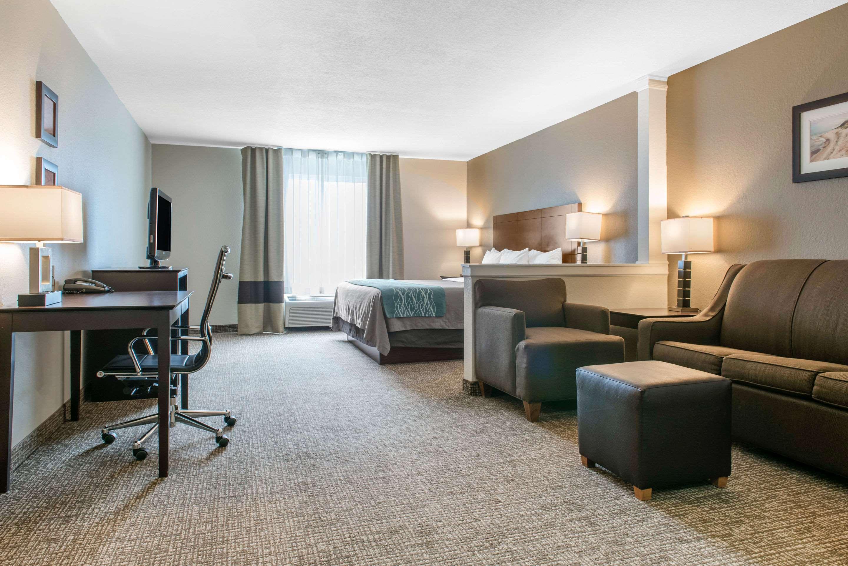Comfort Inn & Suites Porter Near Indiana Dunes Bagian luar foto