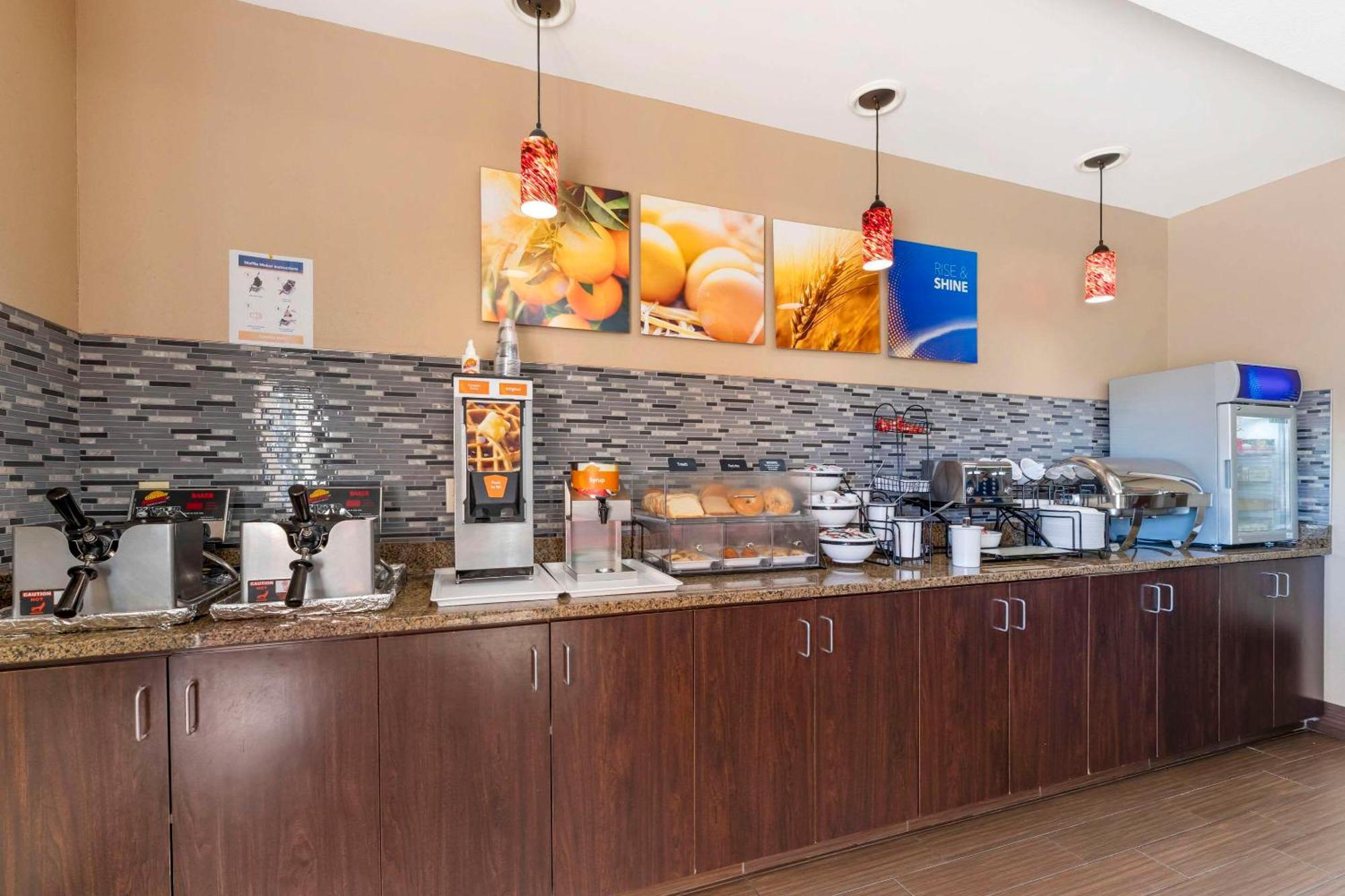 Comfort Inn & Suites Porter Near Indiana Dunes Bagian luar foto