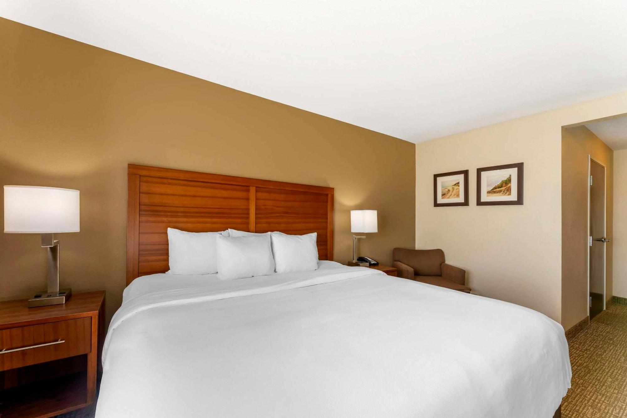 Comfort Inn & Suites Porter Near Indiana Dunes Bagian luar foto