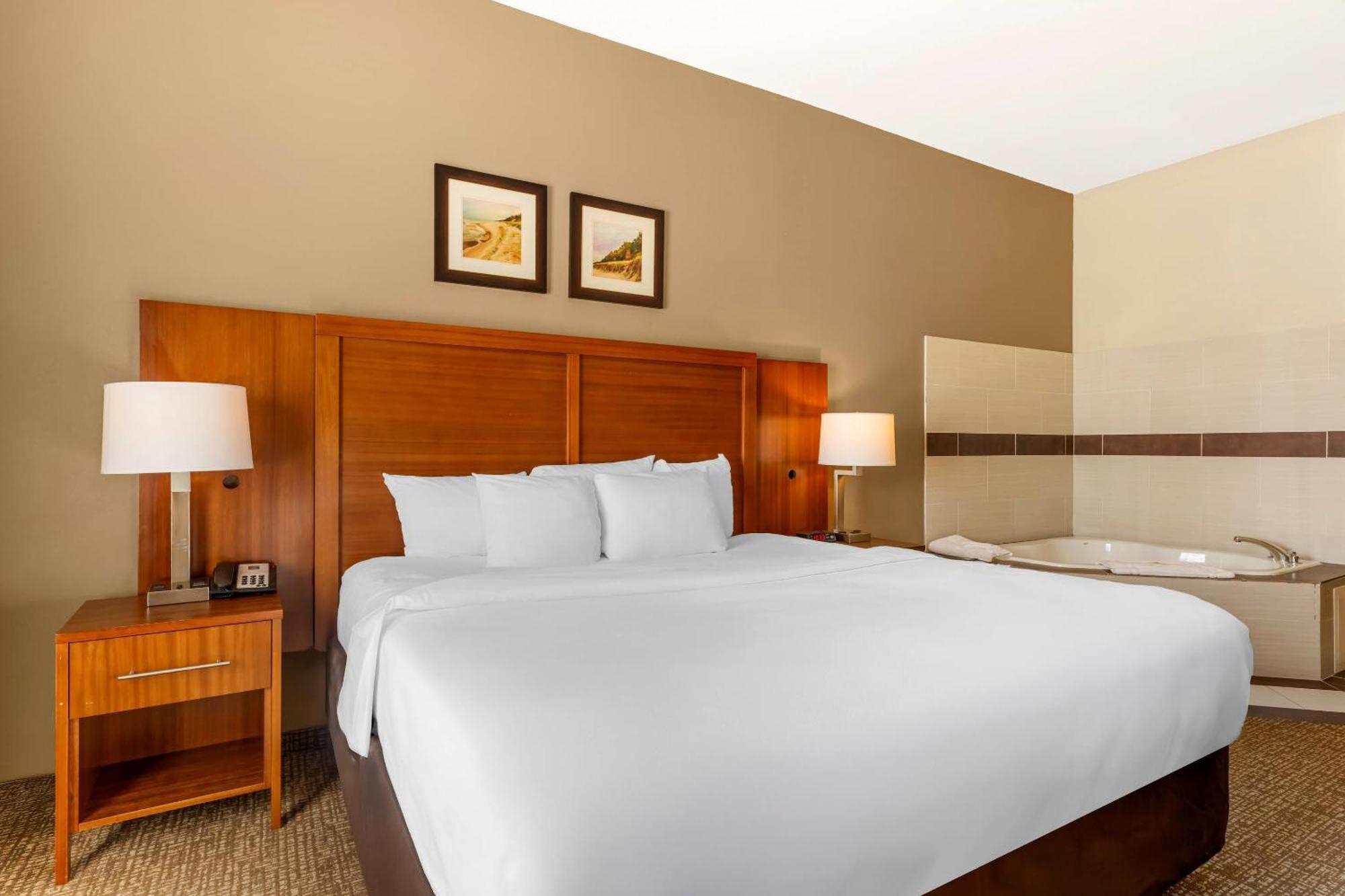 Comfort Inn & Suites Porter Near Indiana Dunes Bagian luar foto