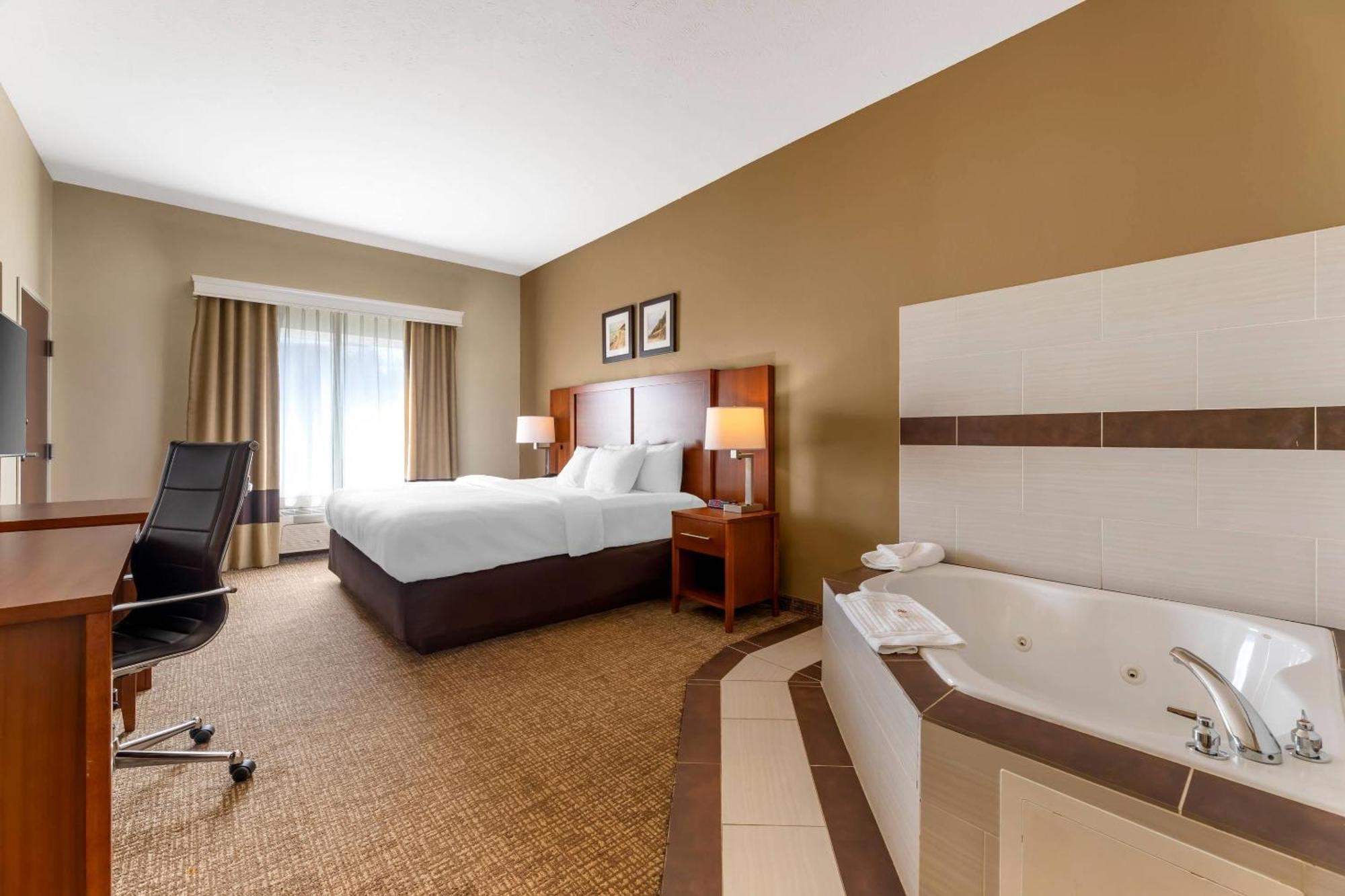 Comfort Inn & Suites Porter Near Indiana Dunes Bagian luar foto
