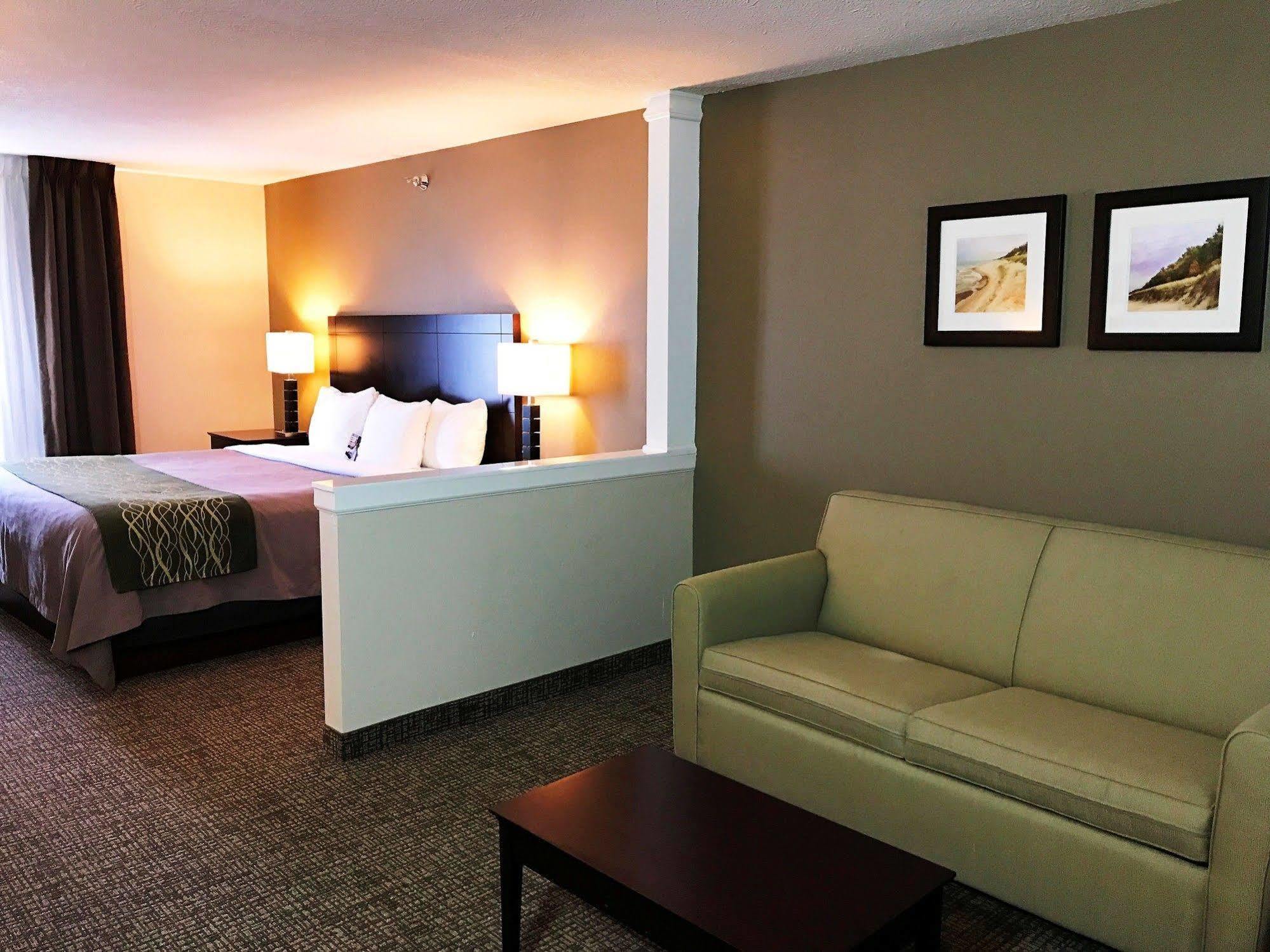 Comfort Inn & Suites Porter Near Indiana Dunes Bagian luar foto